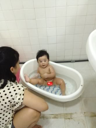 อยู่บ้านกันสามคนแม่ลูก ตีกับผัว