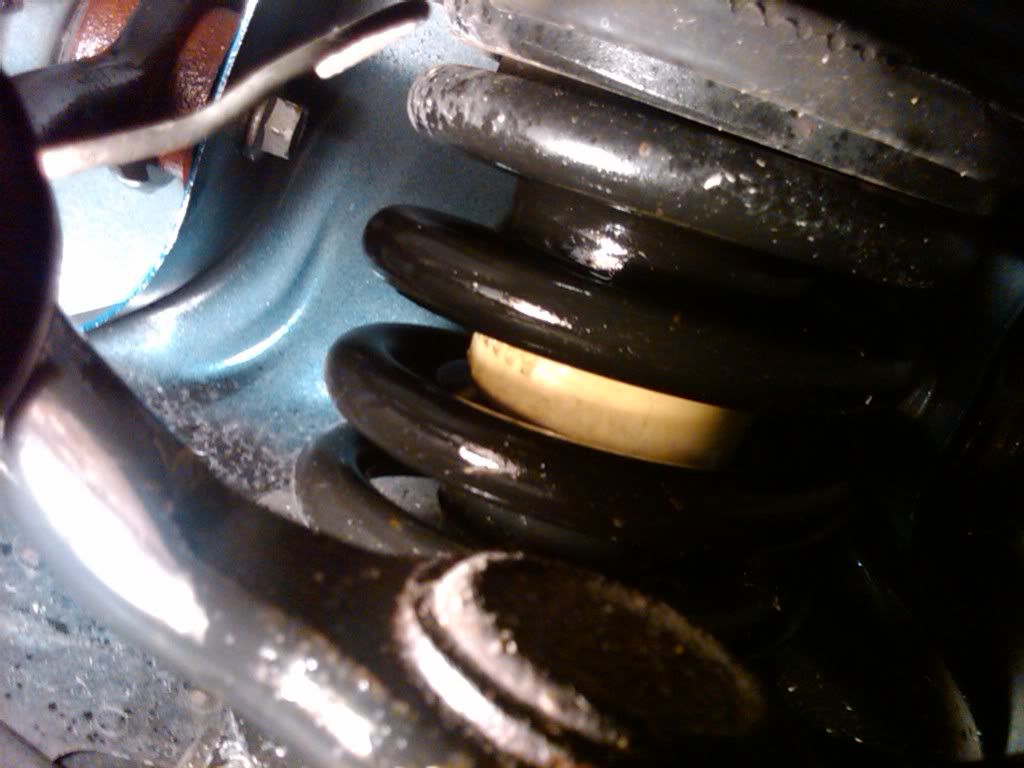 front strut squeak found.....but confused.... Jeep Enthusiast Forums