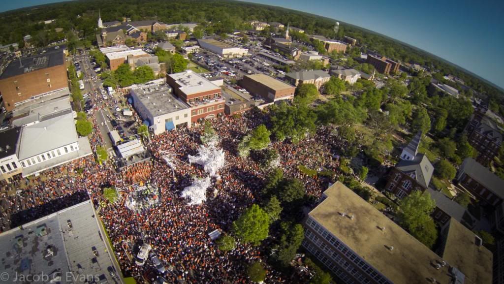 Toomers2_zpsec2efd1c.jpg