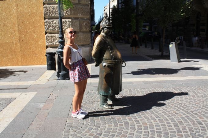  photo e9790da5-bf39-4c64-8f48-15af6a3cbc81.jpg