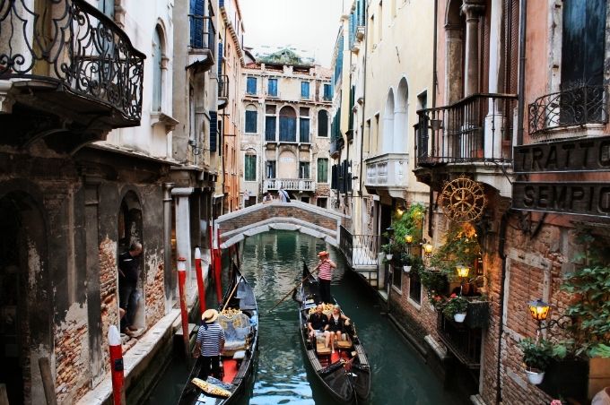 photo f9df5480-efb6-4337-a2ee-db1771dd6f5e.jpg